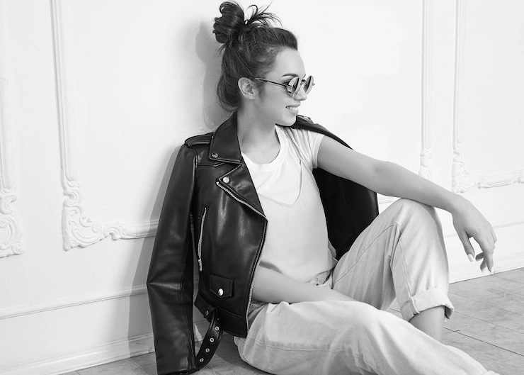 Monochrome Outfits Create a Long Line
